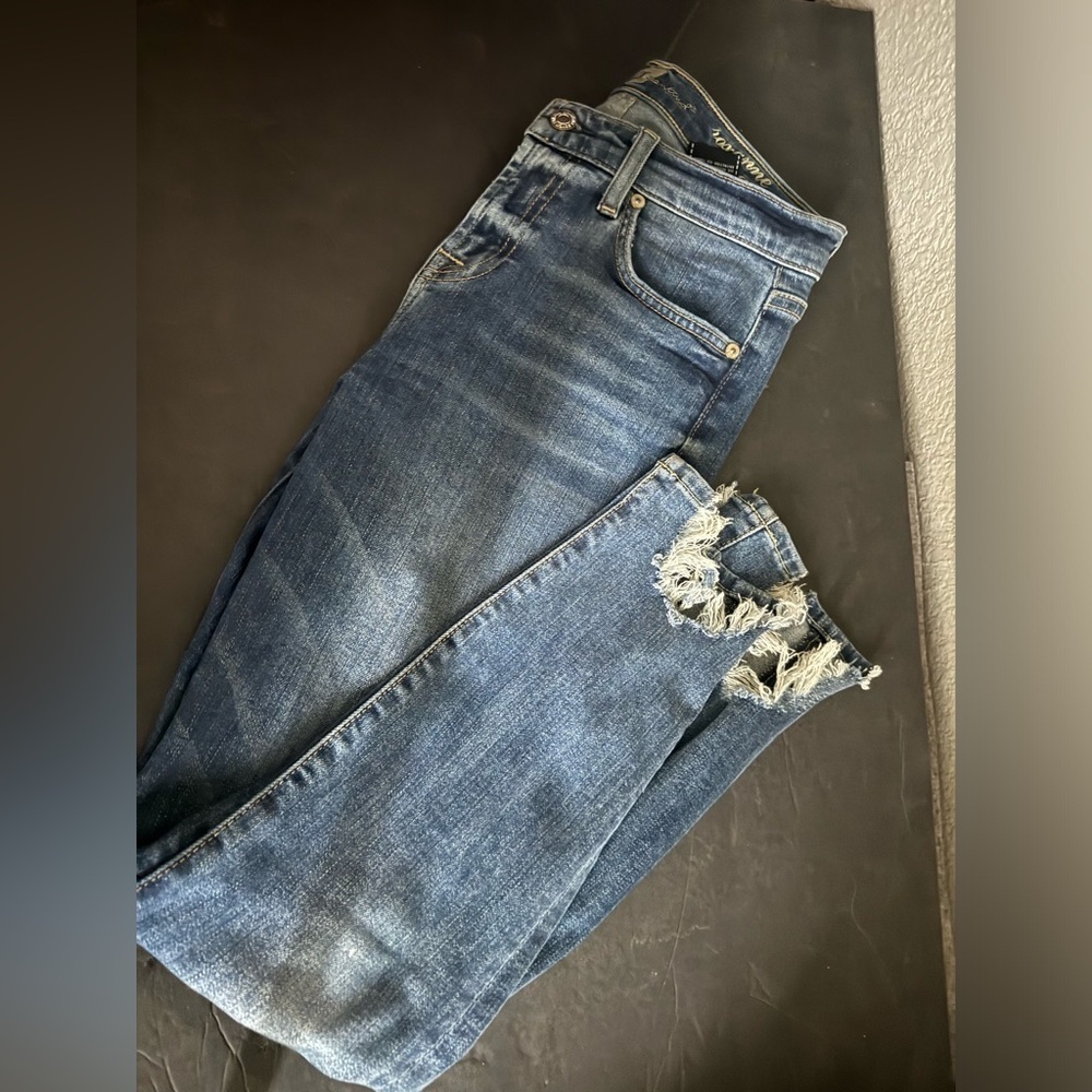 7 For All Mankind Roxanne Ankle Skinny Jeans with frayed hem SZ 26